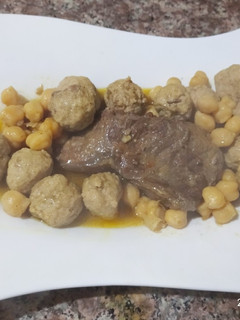 Une photo de Boules de viande hachée au viande