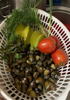 Hình của món Canh hến nấu khế chua - đậm đà hương vị quê nhà.