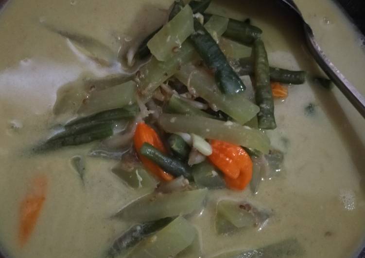 Sayur gurih kacang panjang + labu siam