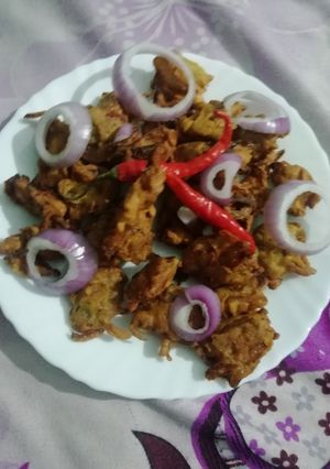 प्याज पकोड़ी (Pyaz pakodi recipe in hindi) रेसिपी मुख्य फोटो