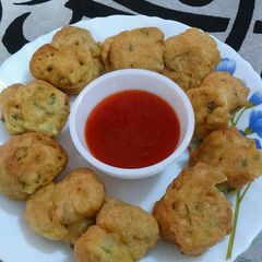 A picture of Egg pakora.