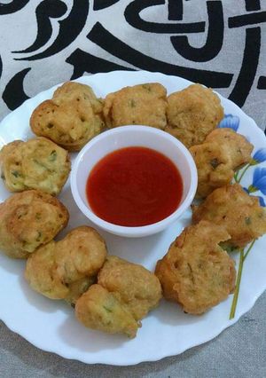 A picture of Egg pakora.