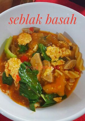 Foto resep Seblak Kuah Basah Makaroni Telur Bakso