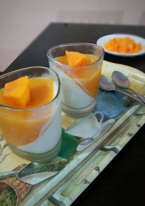 A picture of Mango panna cotta.