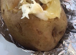 Una foto de Papa al horno con queso 🧀