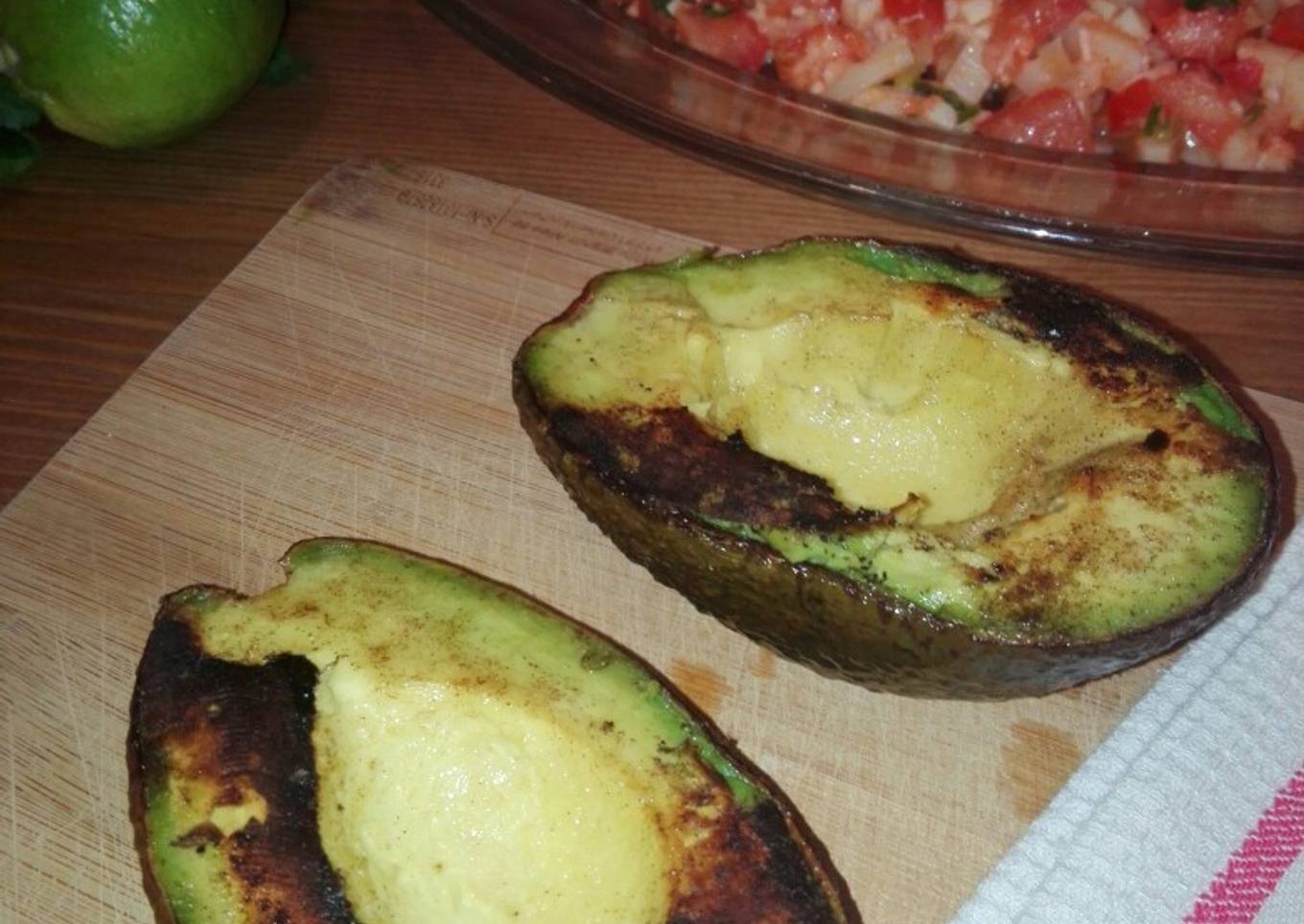 Aguacates plancha o en barbacoa rellenos