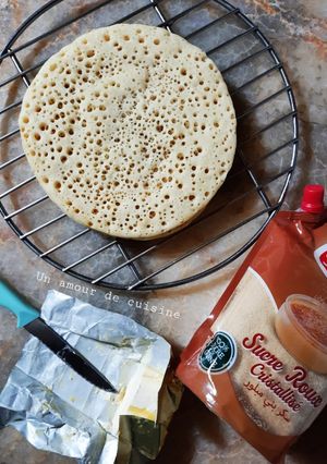 Une photo de Baghrir ou crêpes mille trous ☕