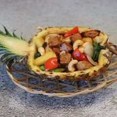 A picture of Sweet and sour vegetable, pineapple with tempeh 🍍.