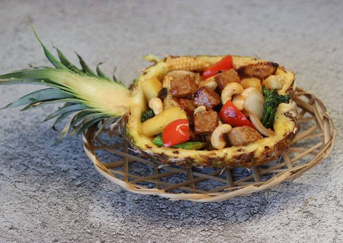 Sweet and sour vegetable, pineapple with tempeh 🍍