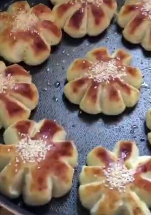 صورة لوصفة فطائر بالزبدة محشية جبن
