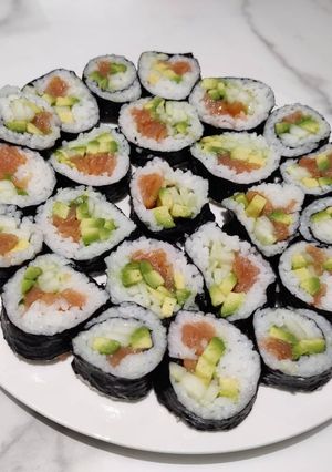 A picture of Sushi Rolls.