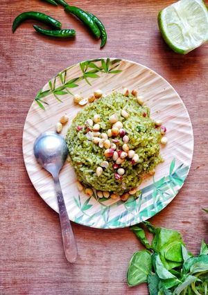 A picture of Palak badam ki Pulao.