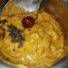 A picture of Garlic chutney.