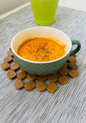 Una foto de Crema de zanahoria y tomate