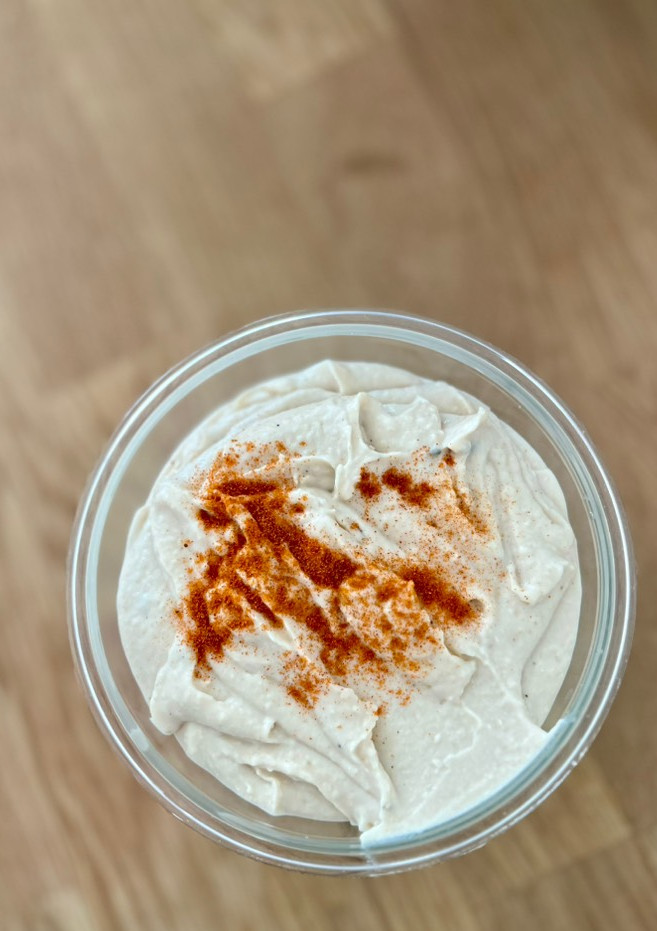Una foto de Hummus de alubia blancas de bote