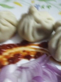 मोमोज (Momos recipe in Hindi) रेसिपी मुख्य फोटो