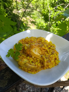 Una foto de Meloso de pollo al ajillo