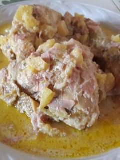 Una foto de Pollo a la hawuaiana
