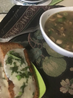 A picture of Mushroom soup fast and tasty.