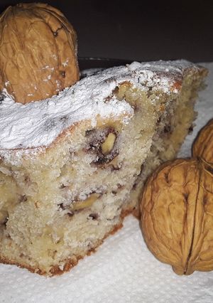 Una foto de Torta de Nueces y Manzana😍 🍏🌰