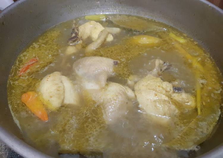 Cara Gampang Menyiapkan Sayur ayam kuning Simple, Lezat