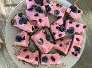 Una foto de postres de soya