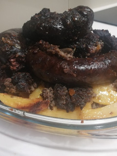 Disznótoros véres, májas hurka recept fotója