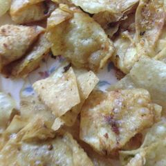 A picture of Won tons.