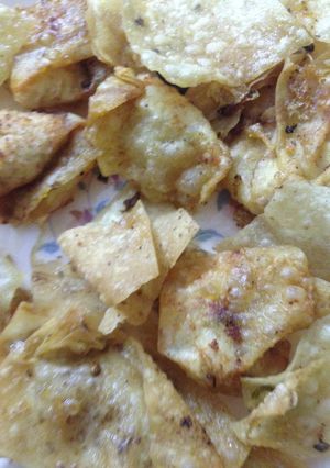 A picture of Won tons.