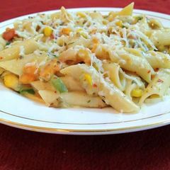A picture of Pasta Alfredo.