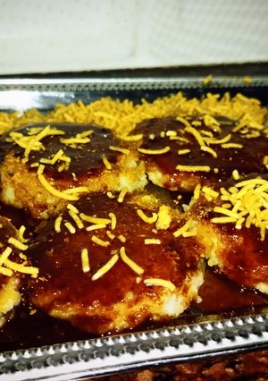 आलू की टिक्की (aloo ki tikki recipe in Hindi) रेसिपी मुख्य फोटो