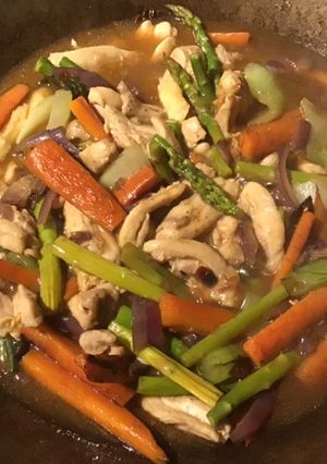 A picture of California Farm Whole Chicken Thigh Stir Fry.