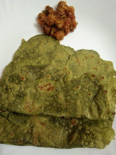 பாலக் கீரை சப்பாத்தி(palak keerai chapati recipe in tamil) செய்முறை முக்கிய புகைப்படம்