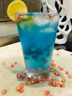 A picture of Blue moon mocktail.