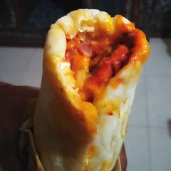 A picture of Mexican chicken fajita wraps.