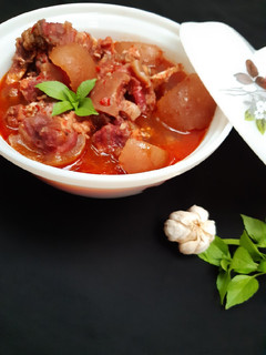 A picture of Cow head pepper soup.