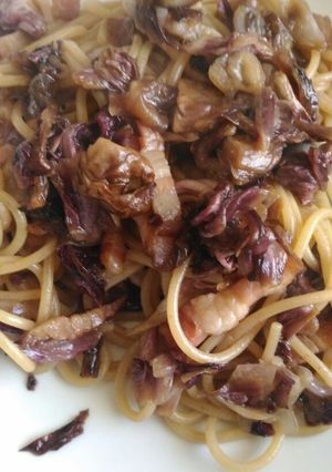 Foto di Spaghetti ai 5 cereali,con radicchio e pancetta