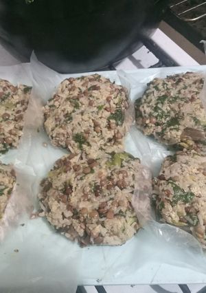 Una foto de Hamburguesas de arroz, lenteja y acelga