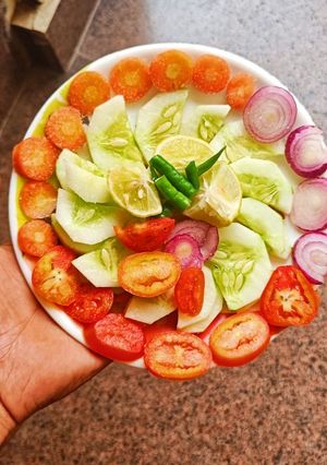 স্যালাড (salad recipe in Bengali) রেসিপির প্রধান ছবি