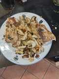 Ricciola ai funghi porcini