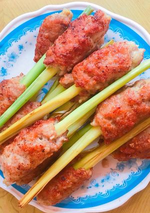 Hình của món Thịt lợn bọc sả.