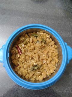 வாழைத்தண்டு பாசி பருப்பு பொரியல் செய்முறை முக்கிய புகைப்படம்
