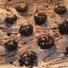 A picture of Oreo balls.