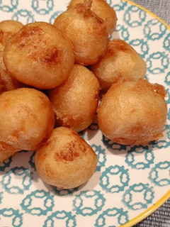 Una foto de Buñuelos de bacalao tradicionales