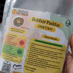 A picture of Bubbor Paddas (bubur pedas) Khas Pontianak.