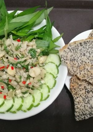 Hình của món Nấm xúc bánh đa.