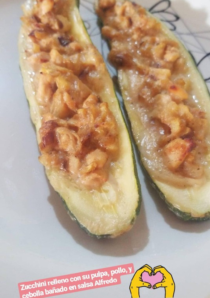 Una foto de Zucchini relleno