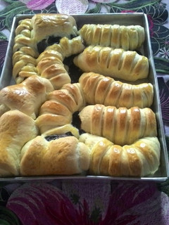 Foto resep ROTI MANIS Lembut banget (water roux metode)