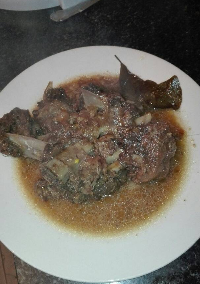 Una foto de Costilla Ibérica en salsa a mi manera en la olla GM g