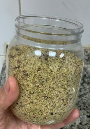 A picture of Kesaria Thandai Masala Powder.